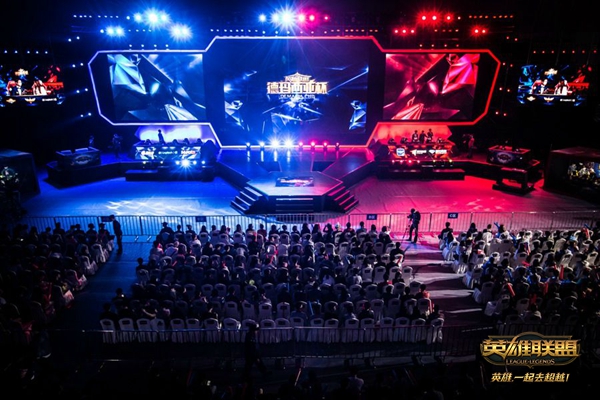 爱游戏vip注册-英雄联盟现场爆点不断，冰川之巅神级操作拯救比赛，操作拉满的简单介绍