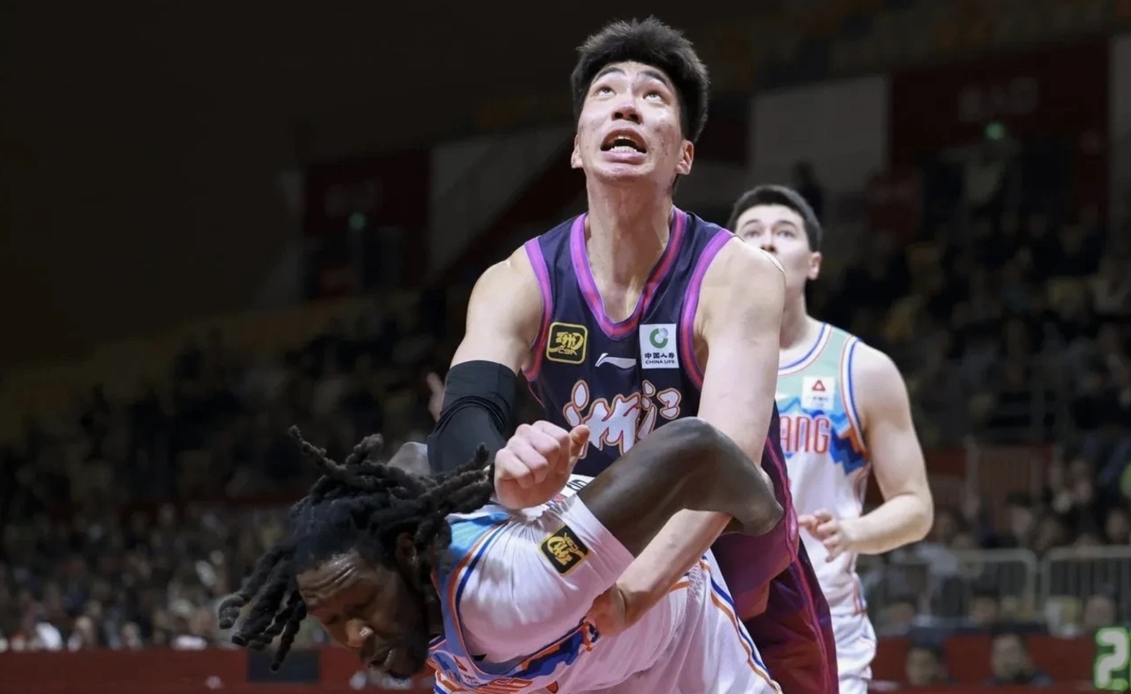 关于贵州竭尽全力，新疆队首度压制的信息