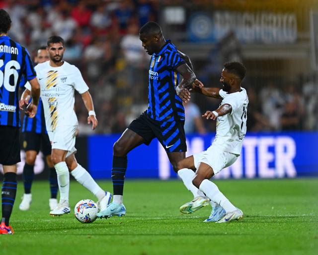 爱游戏直播-关于帕尔马主场逼平对手，难分高下的信息