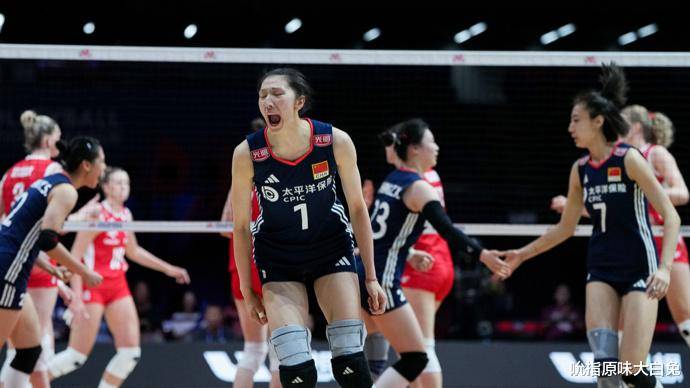 爱游戏网站入口-包含波兰新秀选手意气风发，勇夺一席的词条