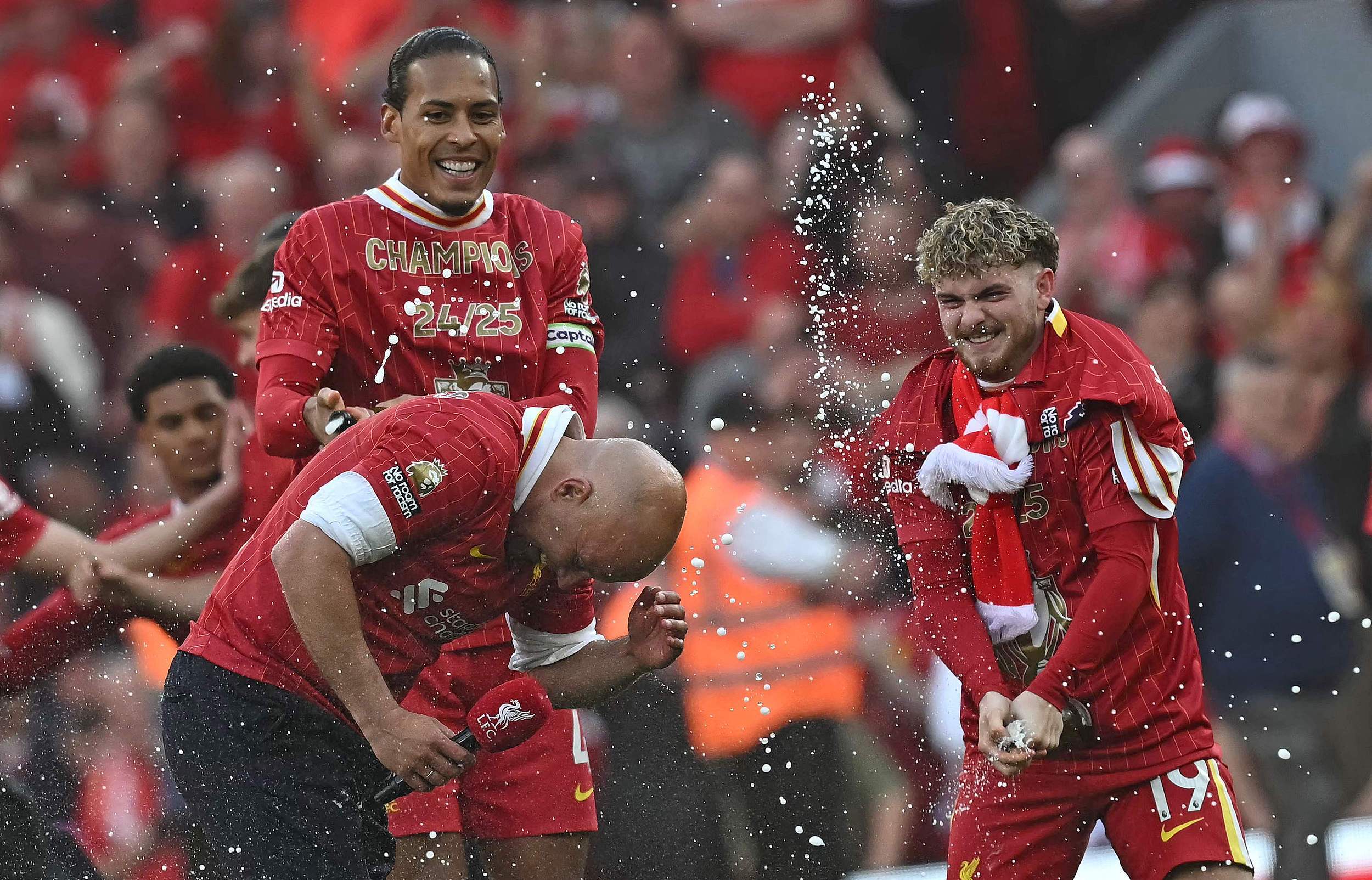 爱游戏培训-利物浦主场2-1险胜门兴格拉德巴赫，力保小组头名的简单介绍