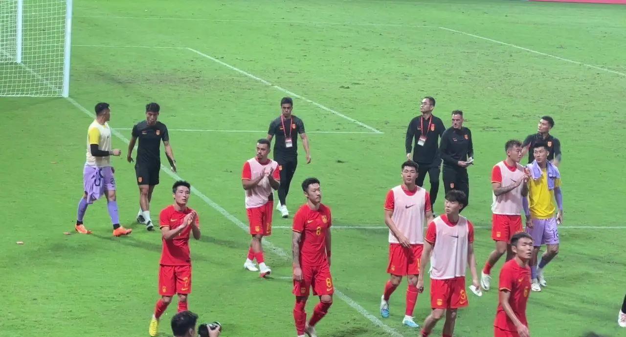 爱游戏活动-巴拉圭不敌墨西哥，出线形势堪忧