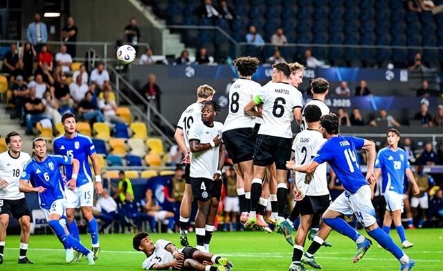 爱游戏网页版登录入口-意大利逆袭德国，继续保持不败战绩