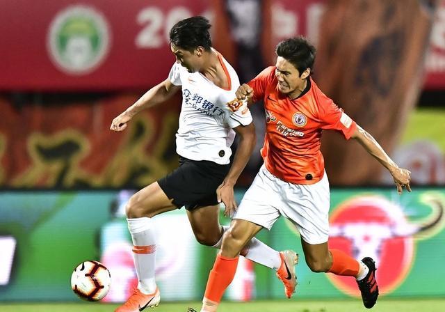 关于大连一方主场击败昆明奔驰，全取三分的信息