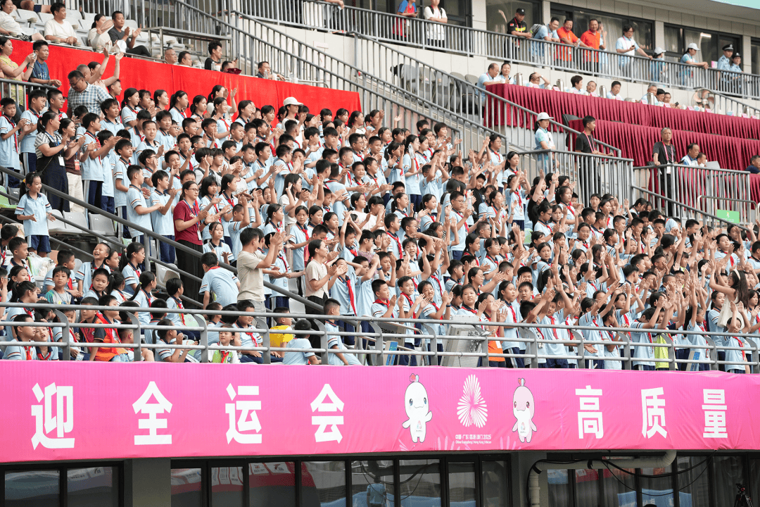 爱游戏app-期待激烈！国内足球赛场精彩纷呈的简单介绍