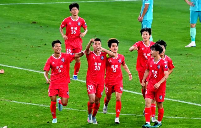 期待激烈！国内足球赛场精彩纷呈的简单介绍