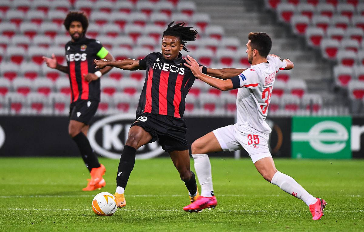 爱游戏竞技-考格斯客场获胜，后防表现出色