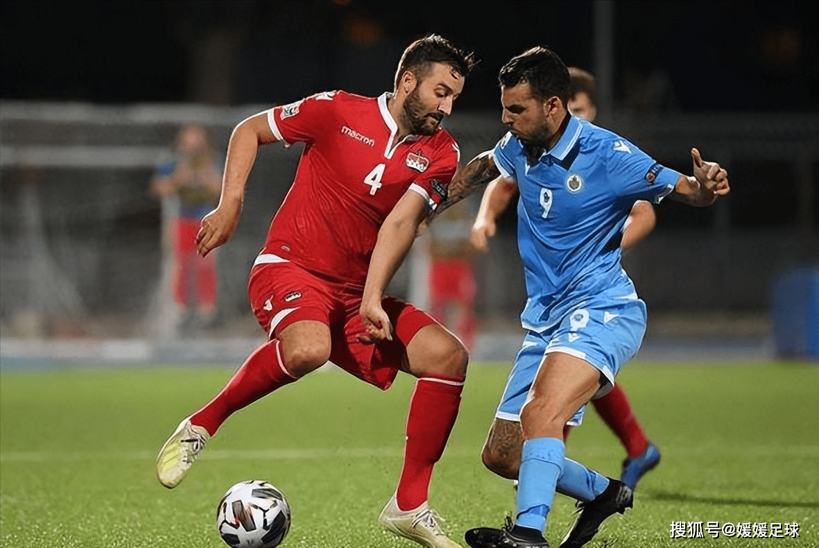 包含希腊逼平科索沃，晋级形势堪忧的词条