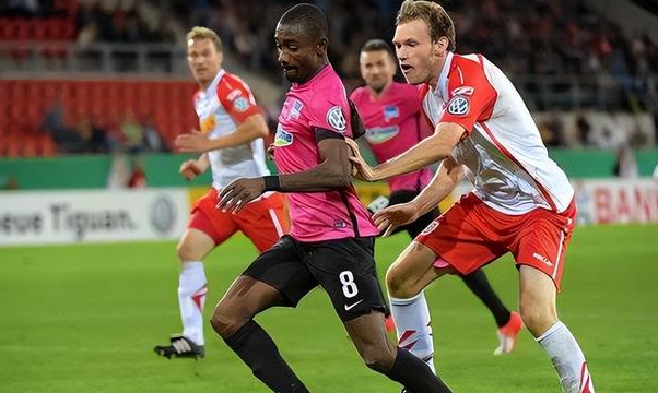 奥斯纳布吕克遭遇横扫，主场失利