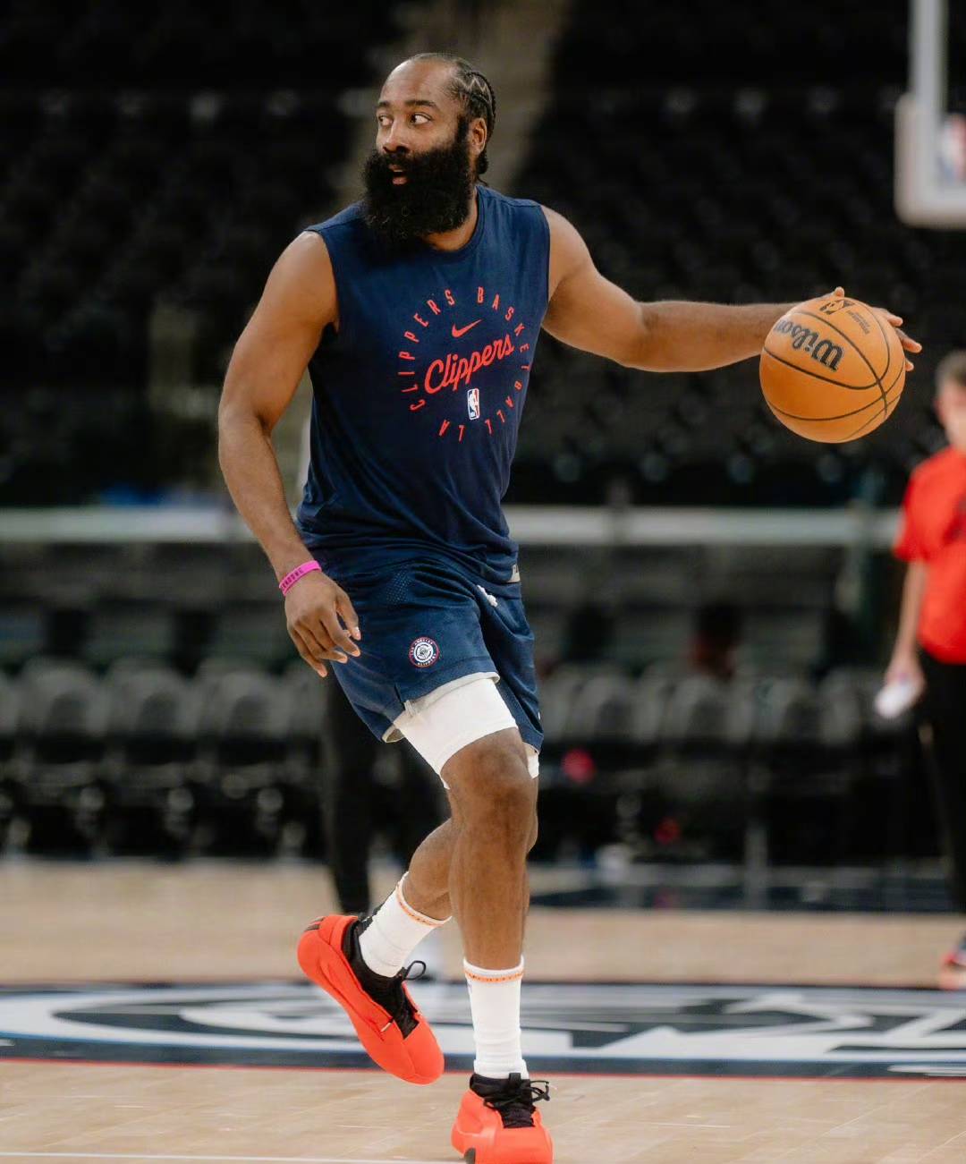 爱游戏官网app-快船队主教练缺席比赛，球队表现受影响